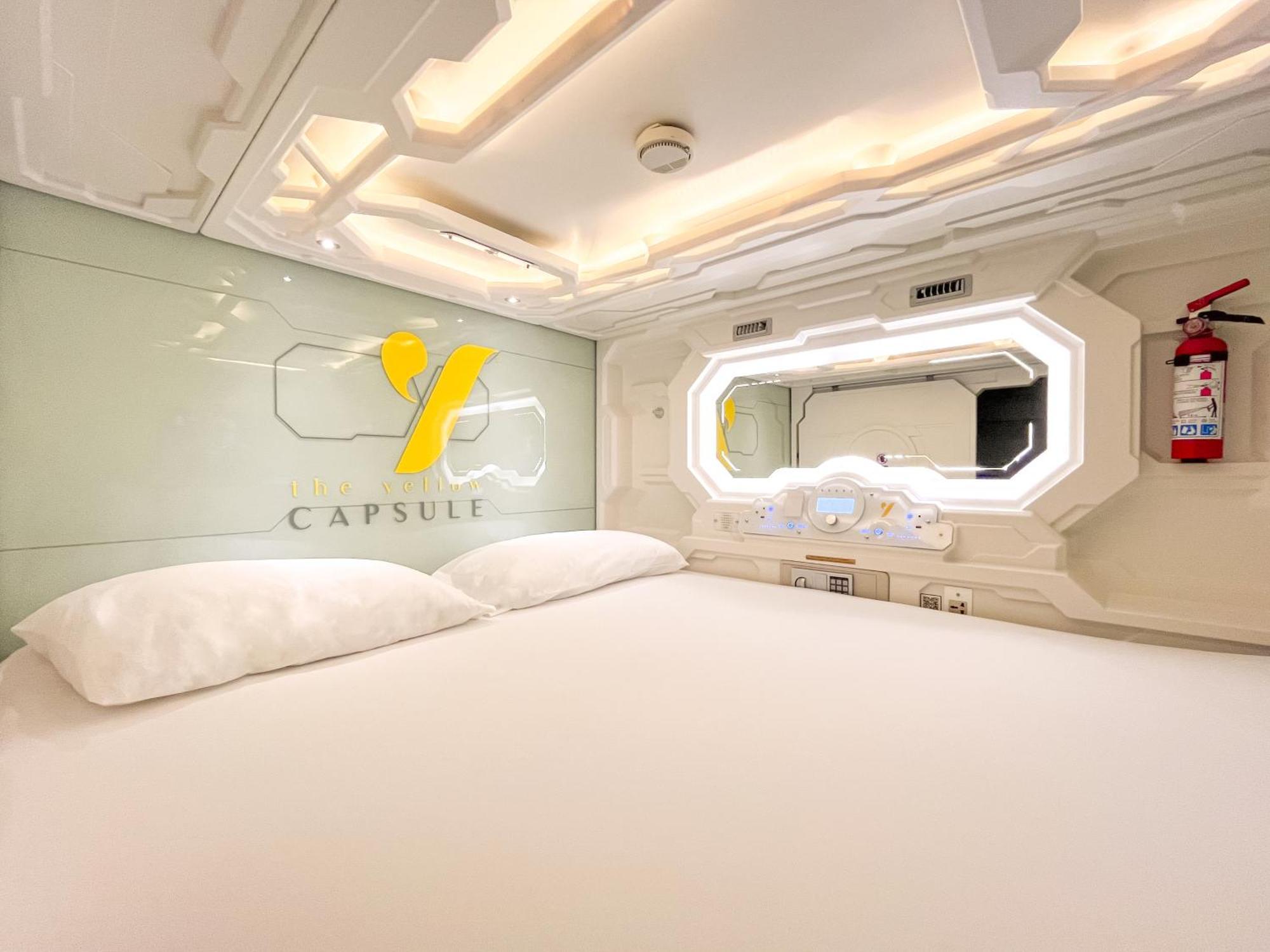 The Yellow Capsule Cancun Close To Airport المظهر الخارجي الصورة